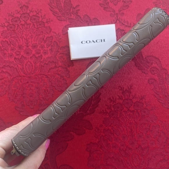 Brand New Coach Genuine Leather Heather Grey Accordion Zip Around Wallet - Picture 9 of 16